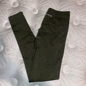 Alphalete Amplify Leggings